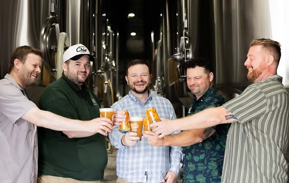 Hendler Family Brewing Cheers - Brutos